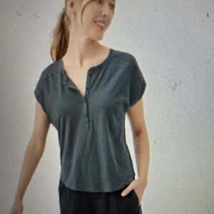 Pact Women's Ore Featherweight Slub Dolman Henley